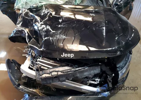 2025 Jeep Compass Latitude z USA, uszkodzony, nr VIN 3C4NJDBN4ST549676